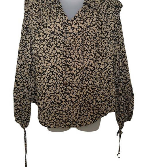 Inclán Studio Houston Sampson Top Large Cotton Ruffle Shoulder Blouse in Neutral - Picture 4 of 5